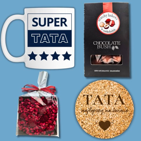 SUPER TATA ZESTAW Z KUBKIEM, PODKŁADKĄ KORKOWĄ, ORZECHAMI I CZEKOLADĄ SUPER TATA ZESTAW Z KUBKIEM, PODKŁADKĄ KORKOWĄ, ORZECHAMI I CZEKOLADĄ