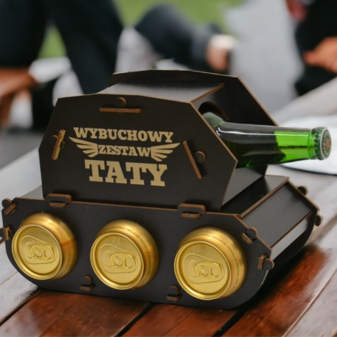 Czołg na piwo drewniany z grawerem - prezent dla taty