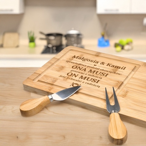 Deska do serów z personalizacją – prezent dla pary