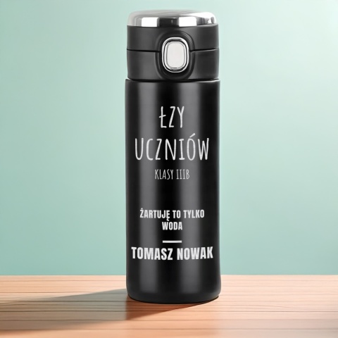 Kubek termiczny Łzy Uczniów – śmieszny prezent dla nauczyciela