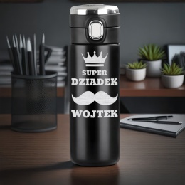 Kubek termiczny z grawerem – prezent dla dziadka na święta