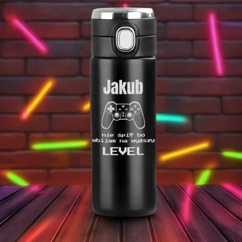 Prezent dla gracza na święta – kubek termiczny LED