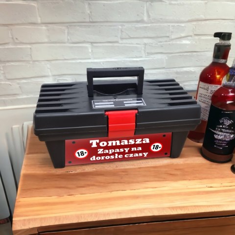 SKRZYNKA NARZĘDZIOWA NA 18 URODZINY