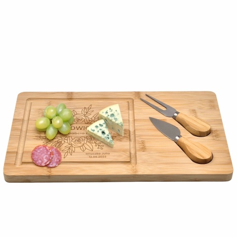 Bambusowa deska do serów – piękny prezent dla babci