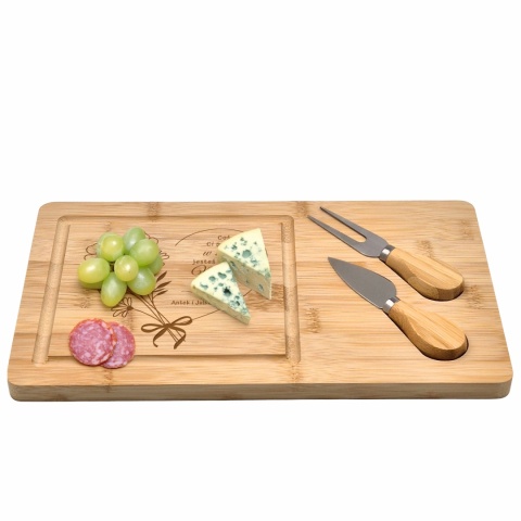 Bambusowa deska do serów – piękny prezent dla mamy od dzieci