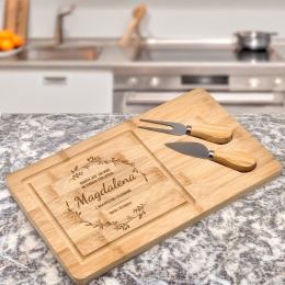 Bambusowa deska do serów – wyjątkowy prezent dla kobiety z klasą