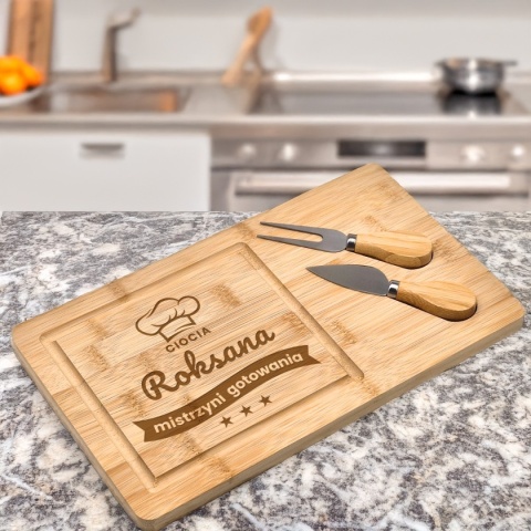 Deska do serów z grawerem - praktyczny prezent dla cioci