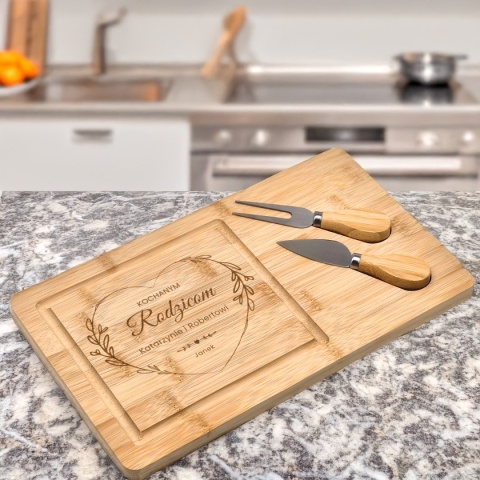 Deska do serów z grawerem - wyjątkowy prezent dla kochanych rodziców