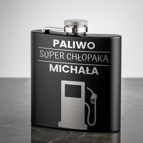 Piersiówka z grawerem dla chłopaka - prezent