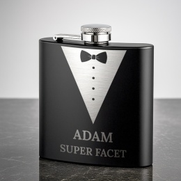 Piersiówka z grawerem dla mężczyzny - elegancki prezent