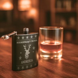 Piersiówka z grawerem na święta - wyjątkowy prezent