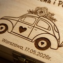 Drewniane pudełko na prezent ślubny z grawerem auto z balonami