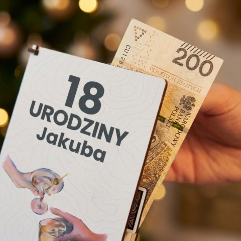 Klasyczne pudełko na pieniądze na 18 urodziny z nadrukiem