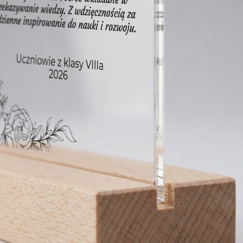 Personalizowana Statuetka z Podziękowaniem dla Nauczyciela na Zakończenie Roku Szkolnego