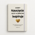 Biały notes A5 ze złotym sercem jako pamiątkowy podarunek od przedszkolaka na Dzień Nauczyciela