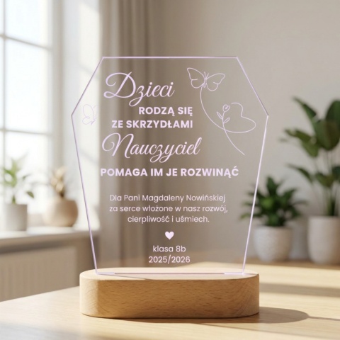 Lampka LED z grawerowaną plexi z motywem motyli - dzień nauczyciela pomysł na prezent