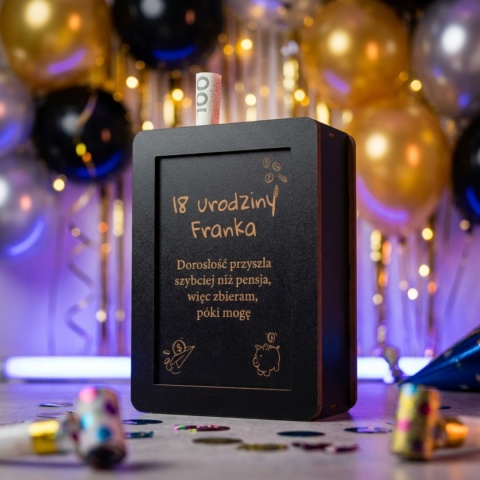 Personalizowana skarbonka na osiemnaste urodziny czarna HDF